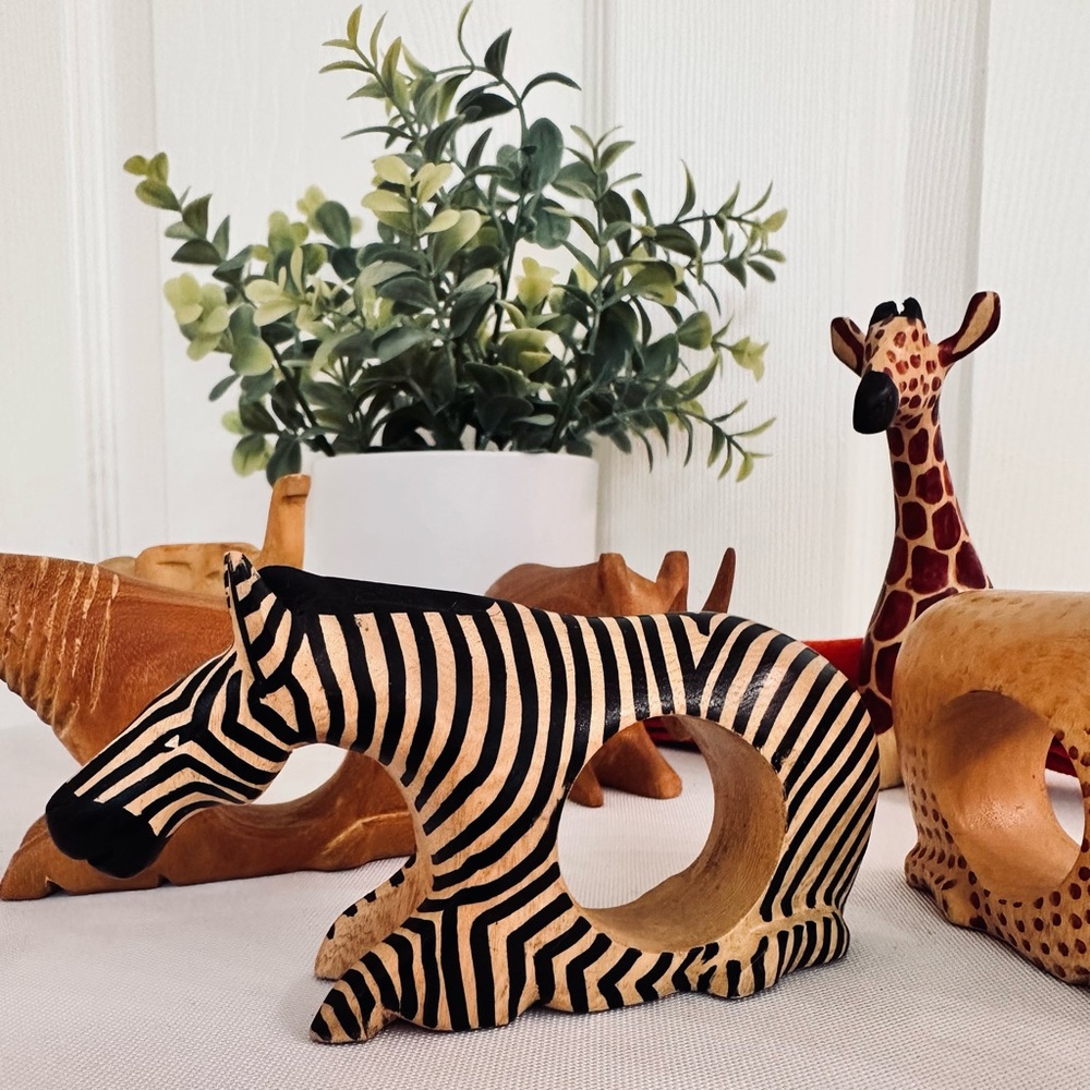 WOODEN NAPKIN HOLDERS ~ Giraffe, Zebra, Elephant, Rhino, Lion and Cheetah - Picture 6 of 9